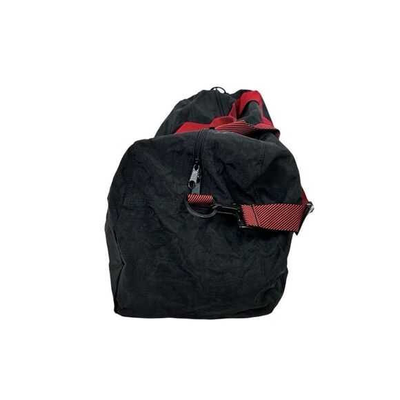 Vintage Marlboro Adventure Team Black Nylon Medium Duffle Bag 90s Travel Gym - Picture 4 of 7